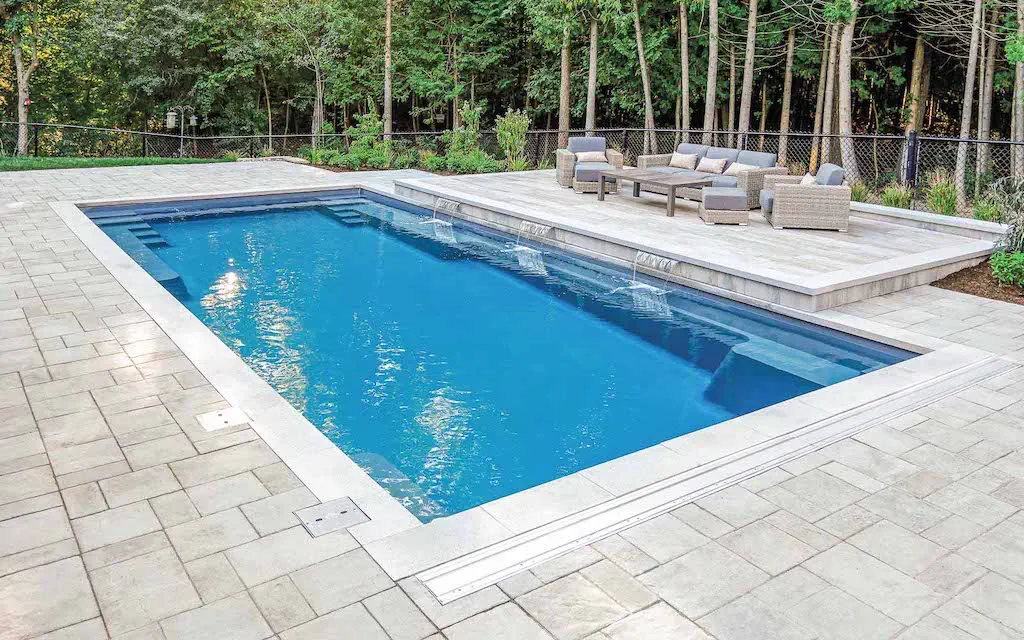 Leisure Pools Jacksonville: a fiberglass swimming pool builder in Florida